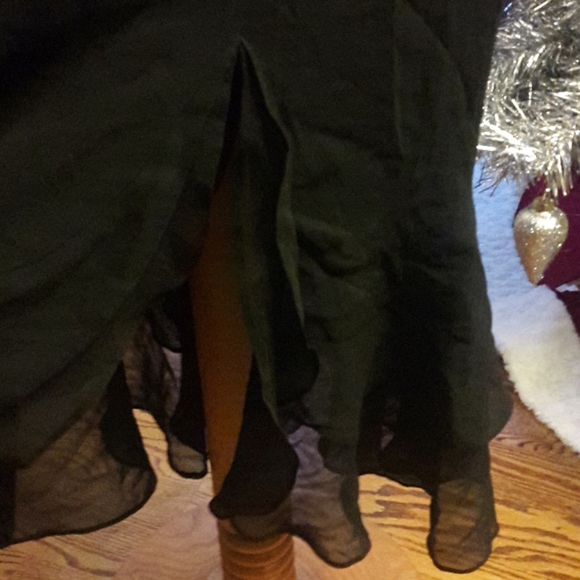 Express Bogo skirt - Picture 2 of 3